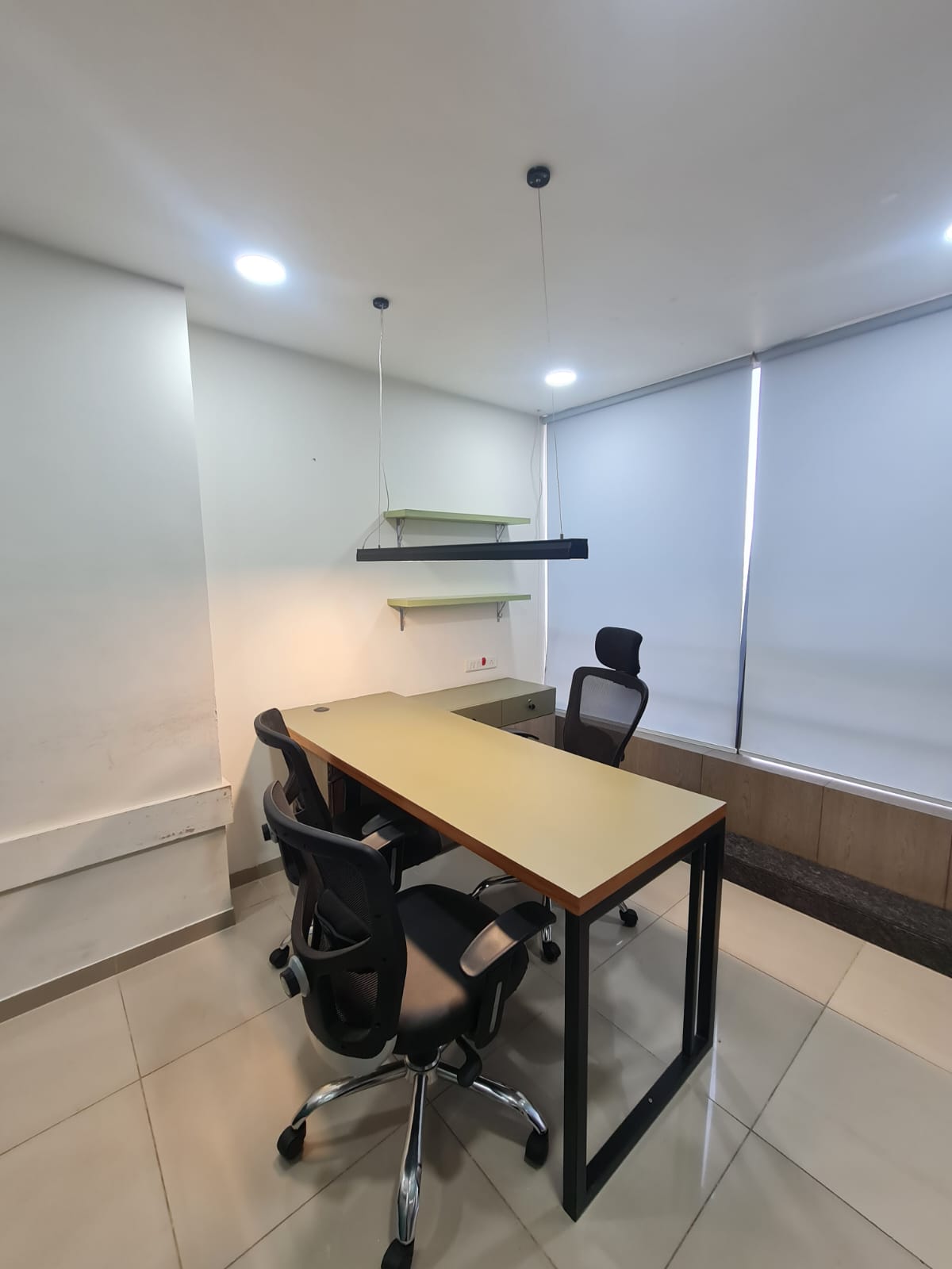 1276 Sq. Ft. Commercial Office for Rent in Vastrapur Ahmedabad - Media 3
