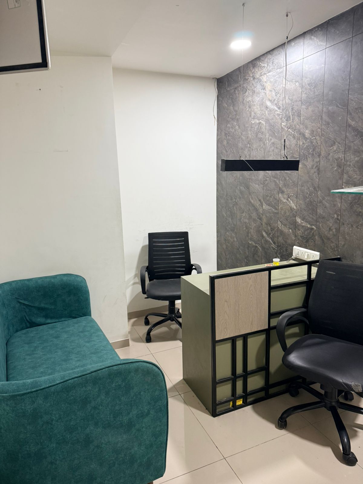 1276 Sq. Ft. Commercial Office for Rent in Vastrapur Ahmedabad - Media 13