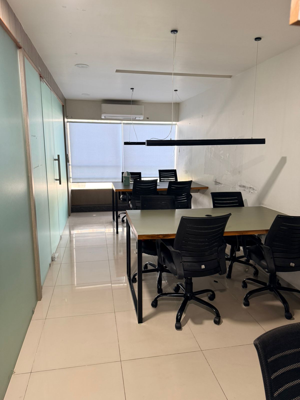 1276 Sq. Ft. Commercial Office for Rent in Vastrapur Ahmedabad - Media 8