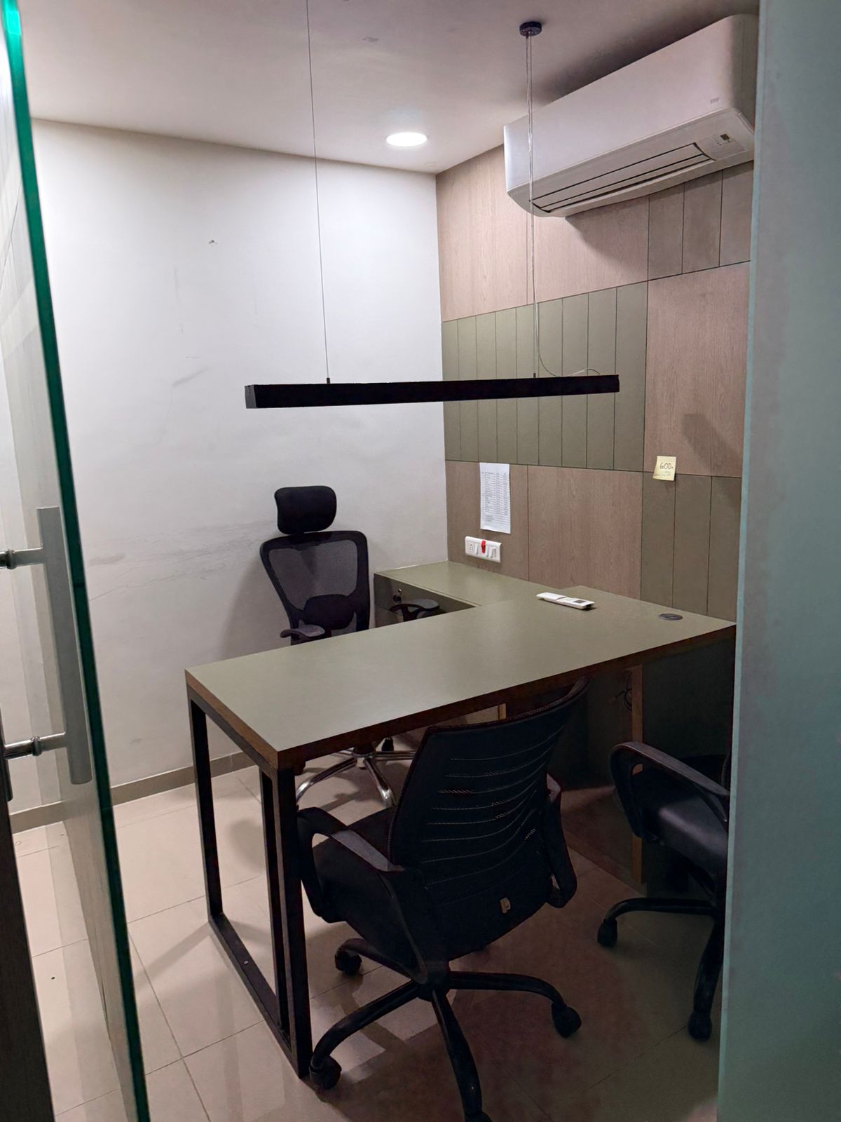 1276 Sq. Ft. Commercial Office for Rent in Vastrapur Ahmedabad - Media 15