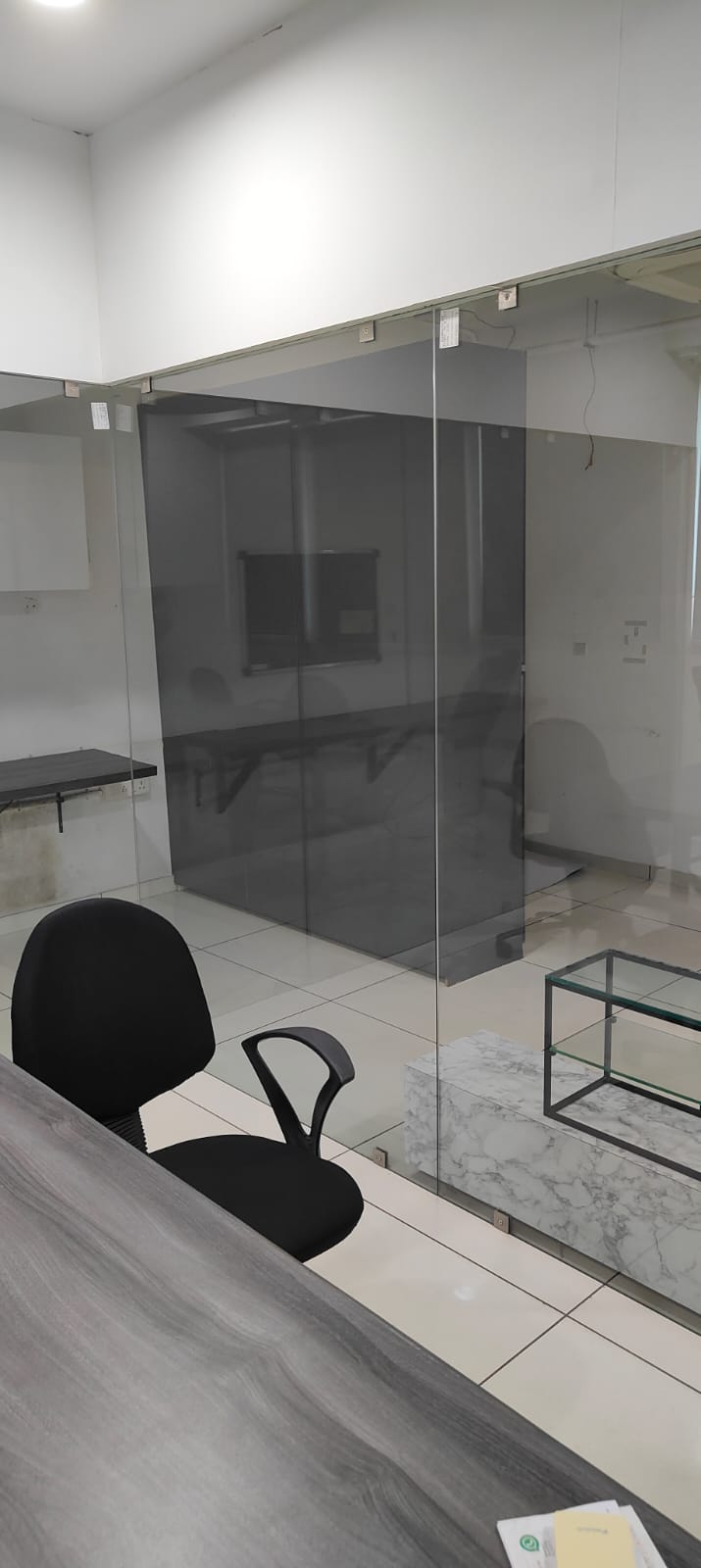 741 Sq. Ft. Commercial Office for Rent in Vastrapur Ahmedabad - Media 5