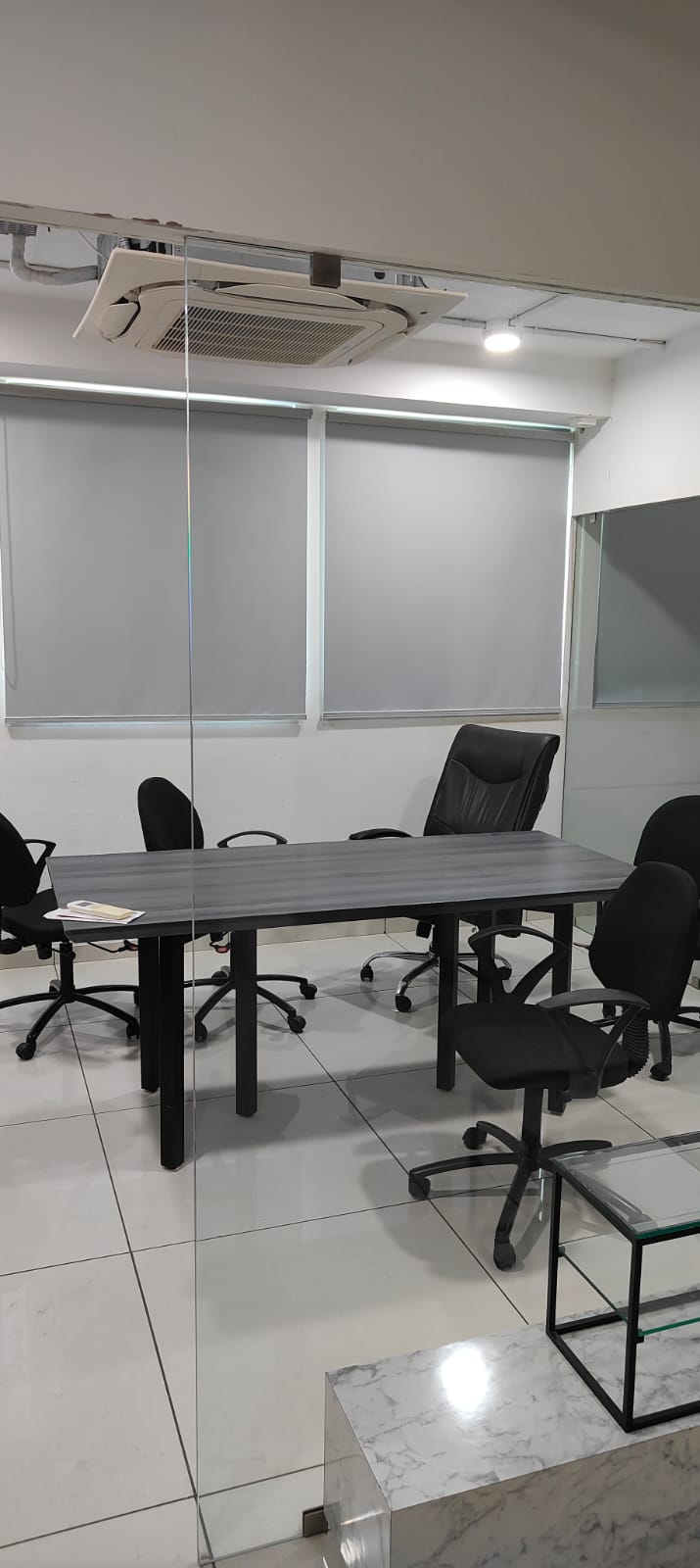 741 Sq. Ft. Commercial Office for Rent in Vastrapur Ahmedabad - Media 12