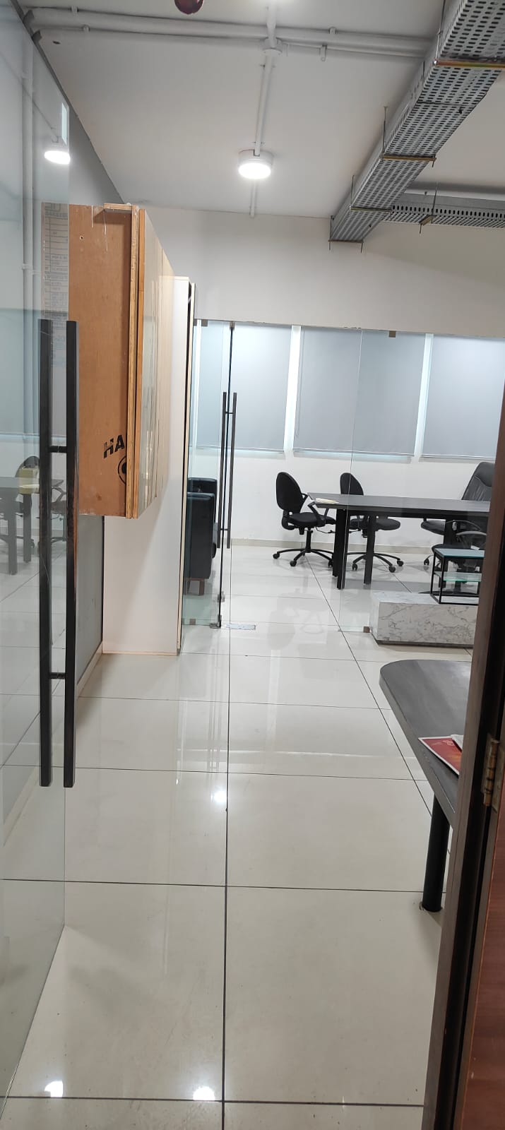 741 Sq. Ft. Commercial Office for Rent in Vastrapur Ahmedabad