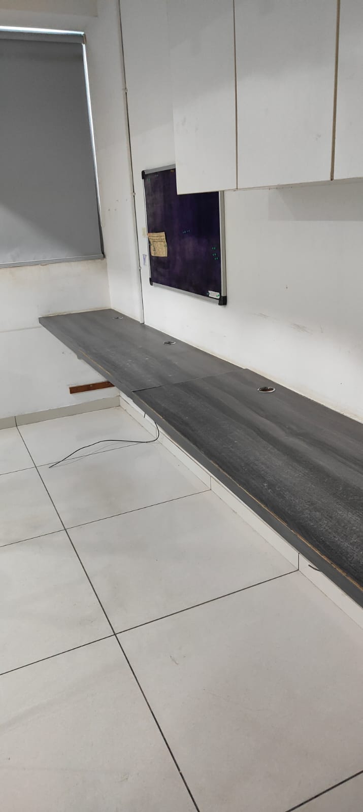 741 Sq. Ft. Commercial Office for Rent in Vastrapur Ahmedabad - Media 9