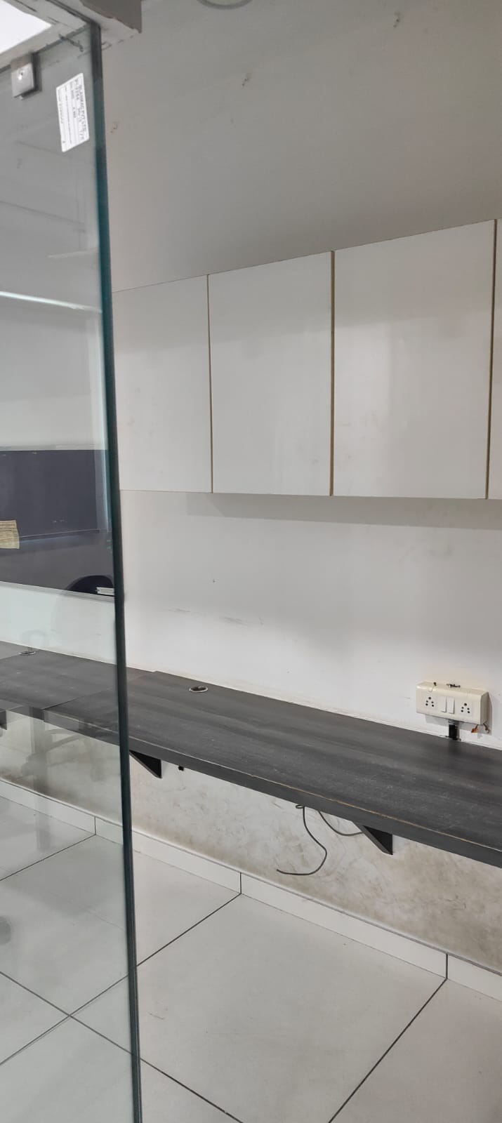 741 Sq. Ft. Commercial Office for Rent in Vastrapur Ahmedabad - Media 6