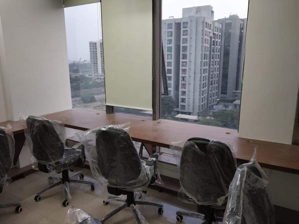 568 Sq. Ft. Commercial Office for Rent in Prahladnagar Ahmedabad - Media 5
