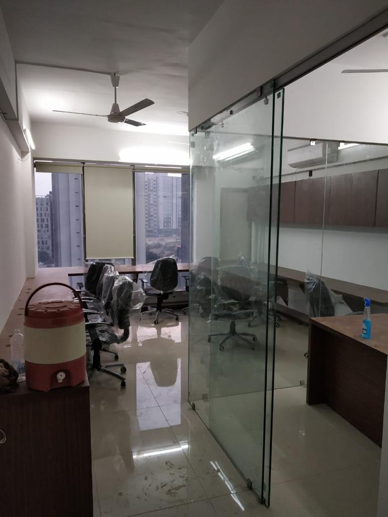 568 Sq. Ft. Commercial Office for Rent in Prahladnagar Ahmedabad - Media 12