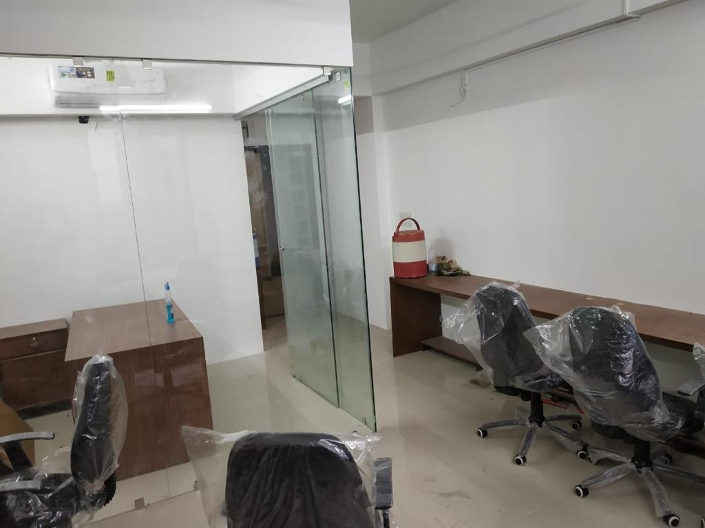 568 Sq. Ft. Commercial Office for Rent in Prahladnagar Ahmedabad - Media 10