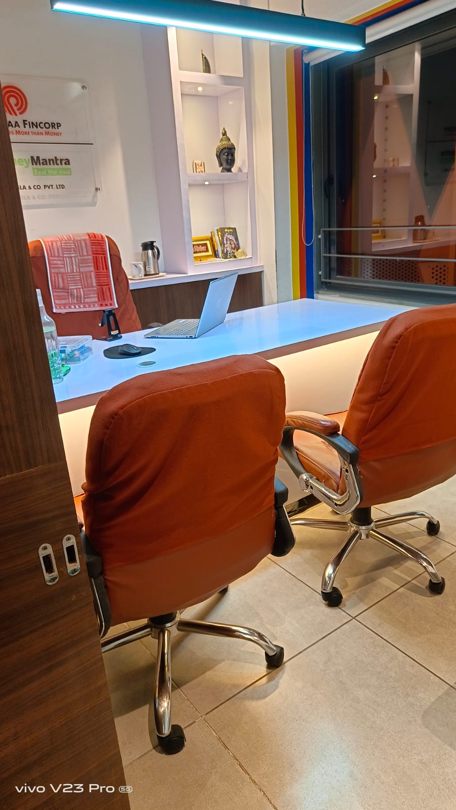 845 Sq. Ft. Commercial Office for Rent in Cg Road Ahmedabad - Media 7