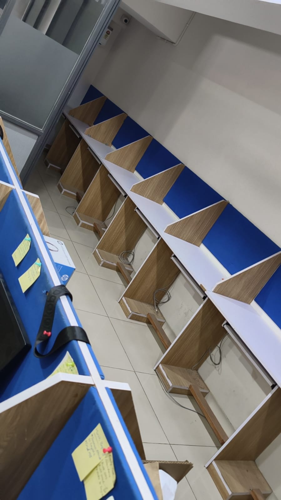 1150 Sq. Ft. Commercial Office for Rent in Ashram Road Ahmedabad - Media 3
