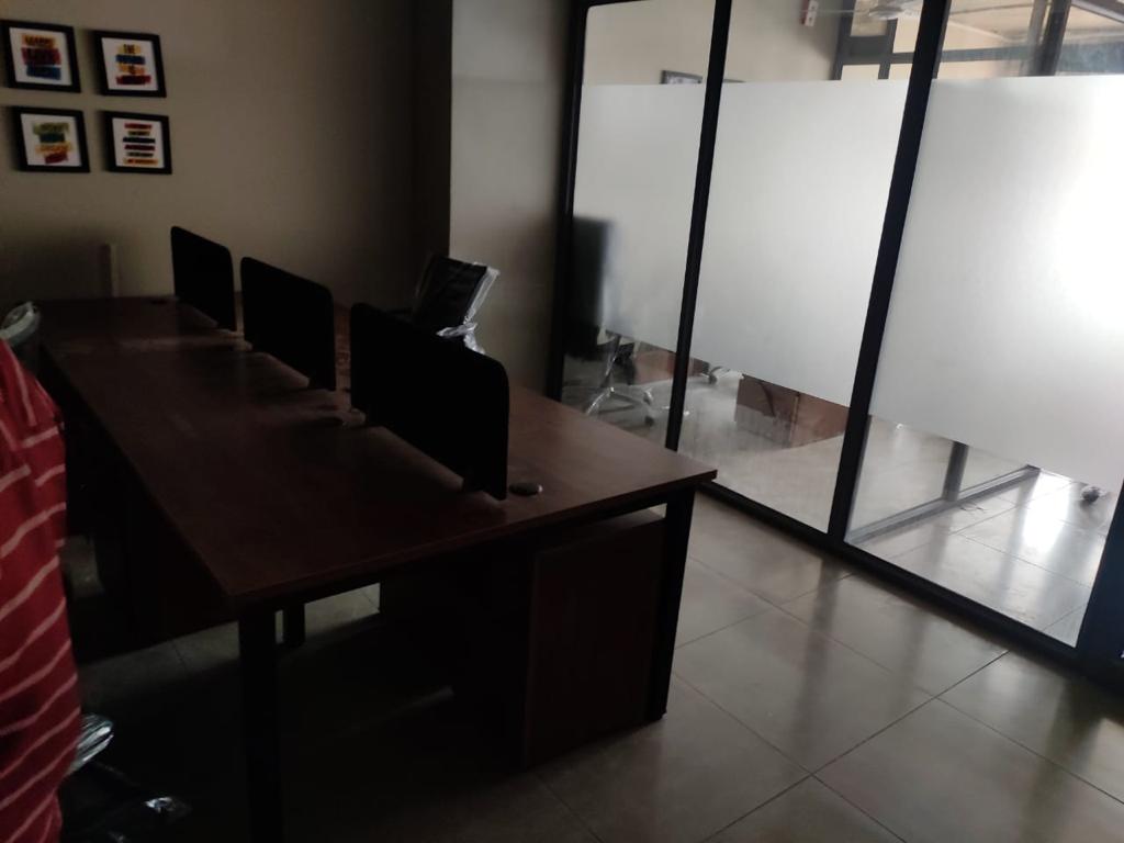 1170 Sq. Ft. Commercial Office for Rent in Cg Road Ahmedabad - Media 3