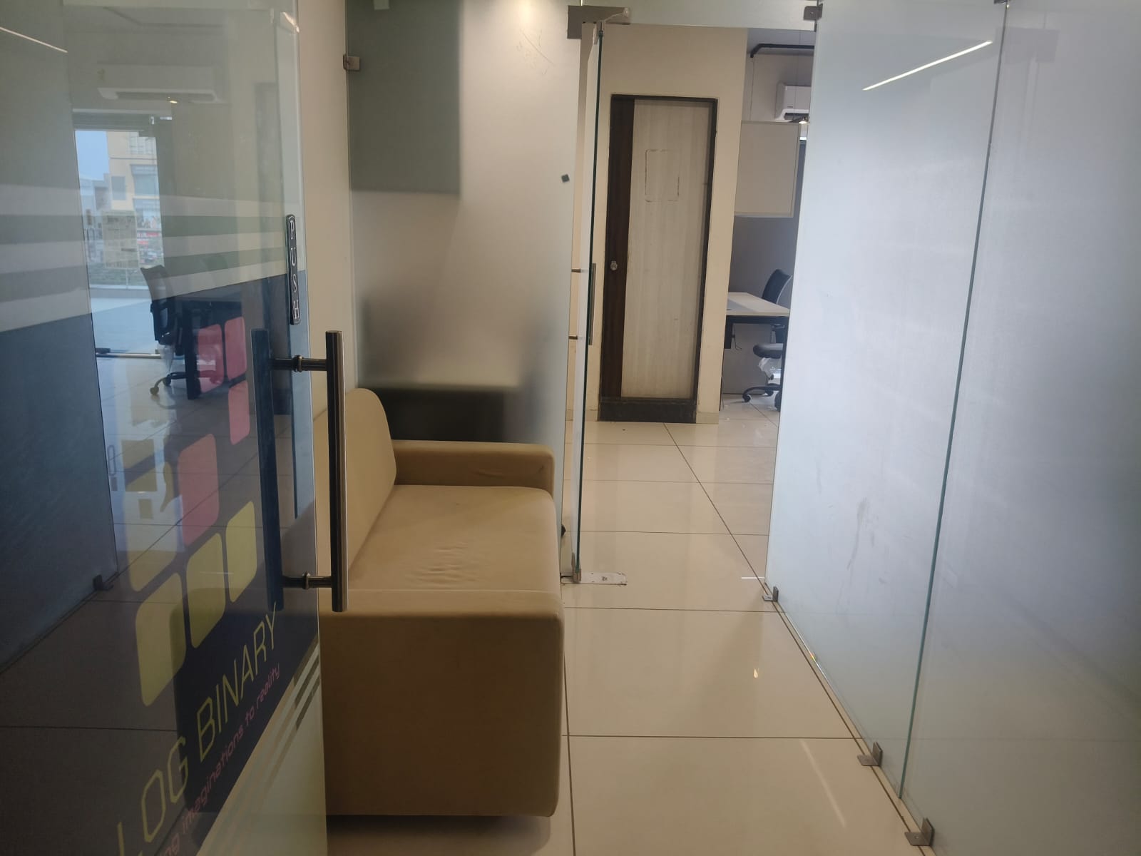 1800 Sq. Ft. Commercial Office for Rent in Science City Ahmedabad - Media 11