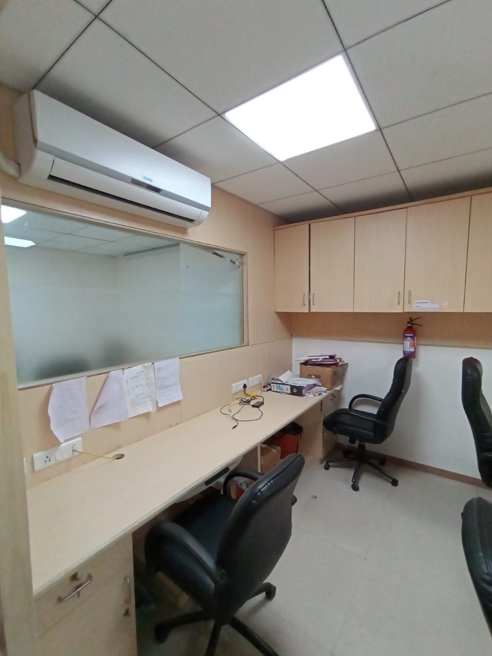 1650 Sq. Ft. Commercial Office for Rent in Sola Ahmedabad - Media 4