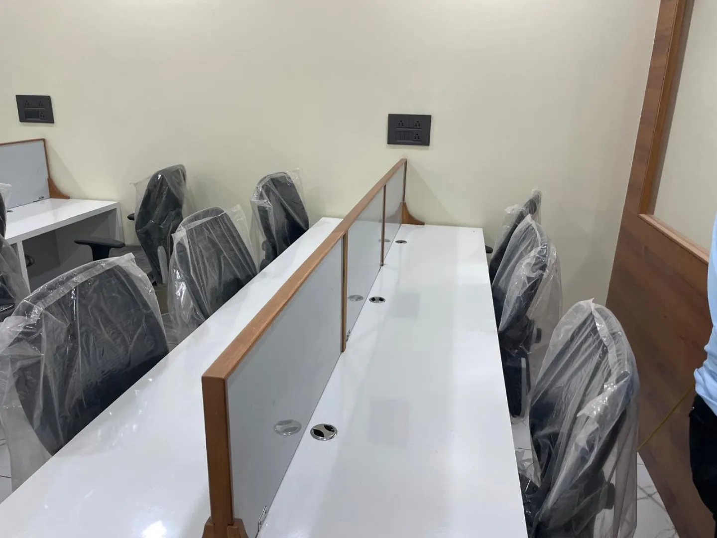 330 Sq. Ft. Commercial Office for Rent in Science City Ahmedabad - Media 4