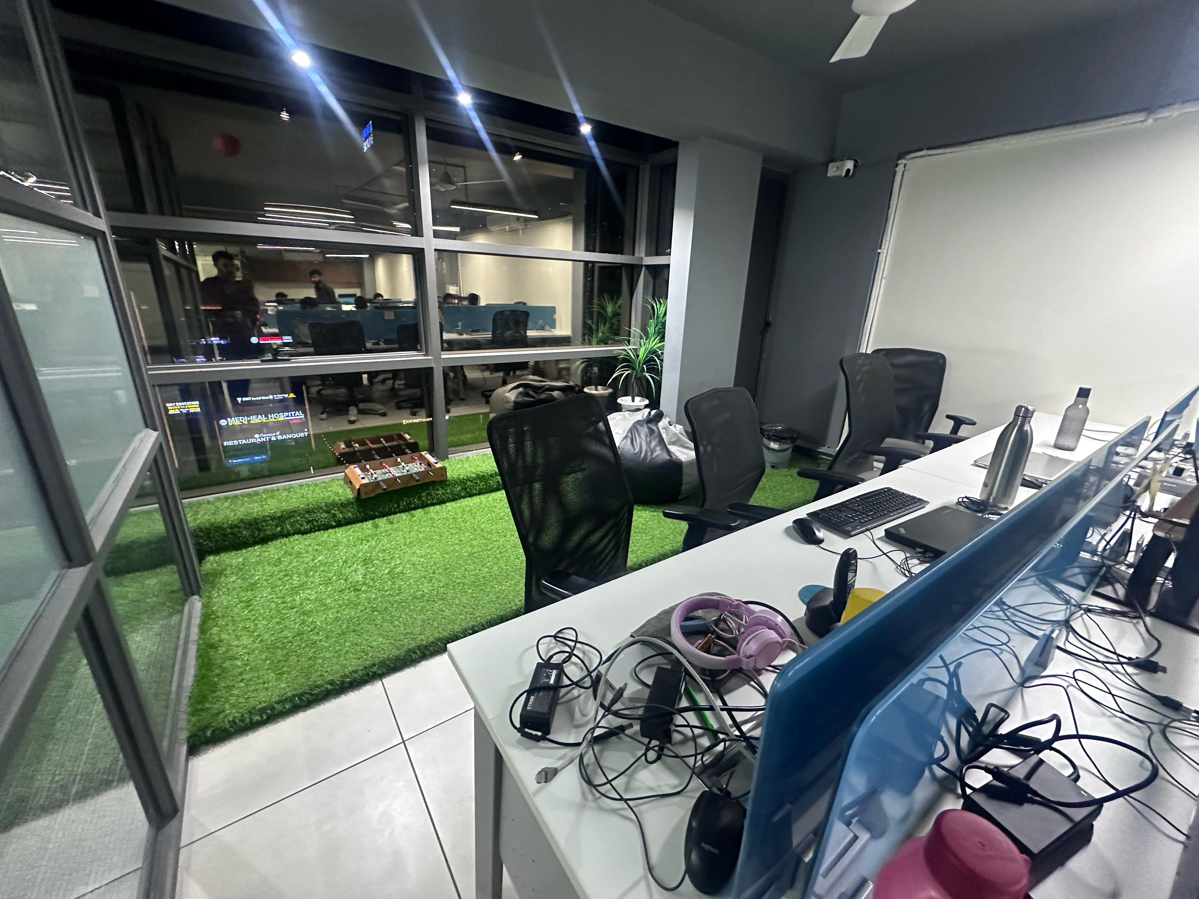 2222 Sq. Ft. Commercial Office for Rent in Science City Ahmedabad - Media 11