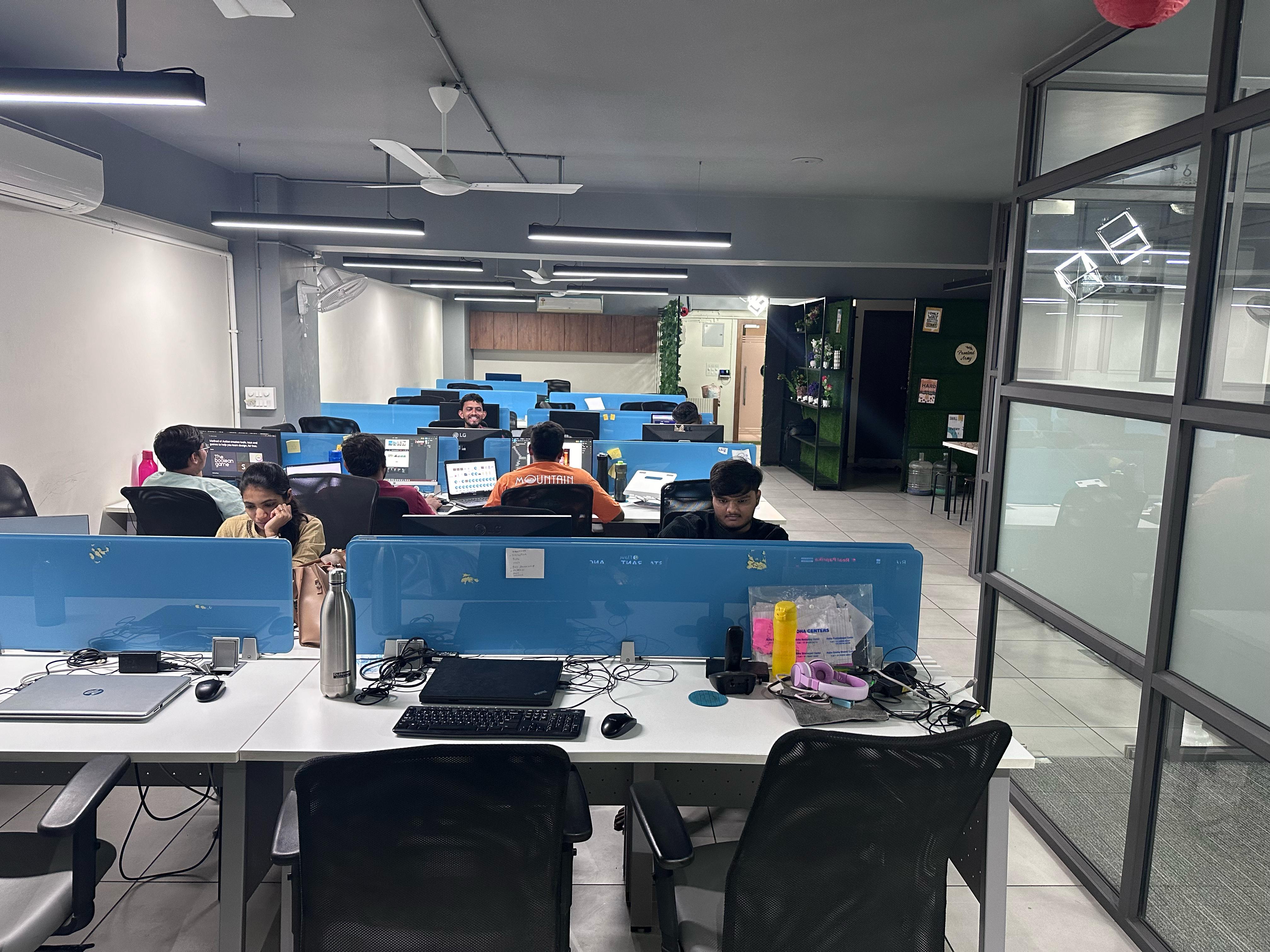 2222 Sq. Ft. Commercial Office for Rent in Science City Ahmedabad - Media 15