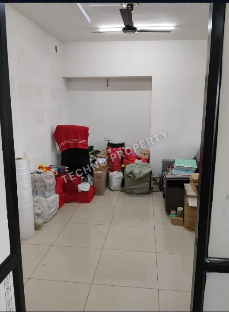 470 Sq. Ft. Commercial Office for Rent in Ashram Road Ahmedabad