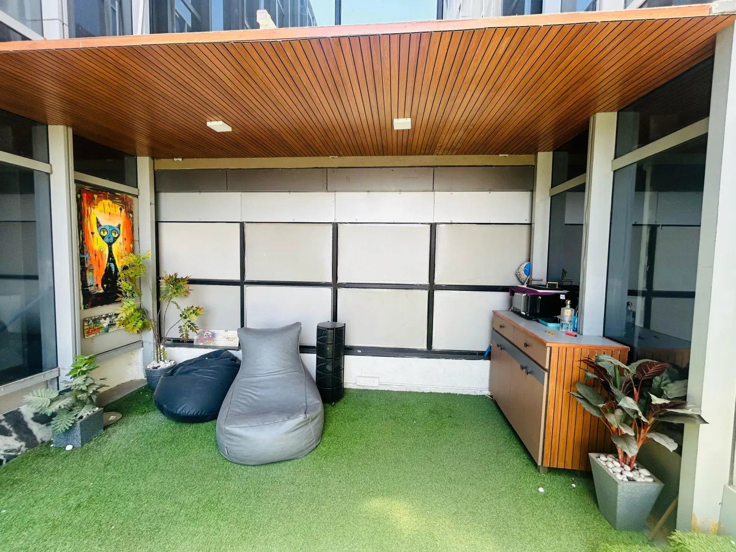 814 Sq. Ft. Commercial Office for Rent in Naranpura Ahmedabad - Media 2