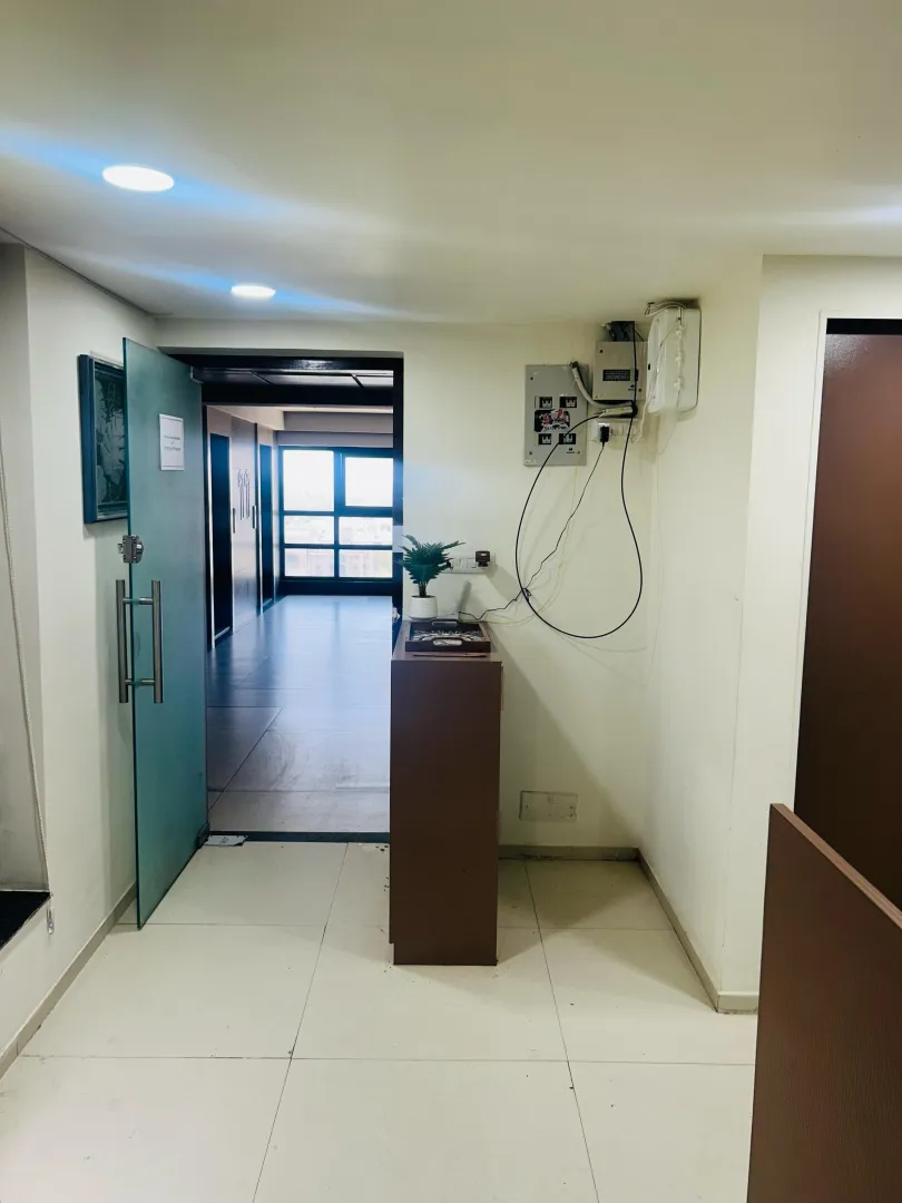 814 Sq. Ft. Commercial Office for Rent in Naranpura Ahmedabad - Media 14