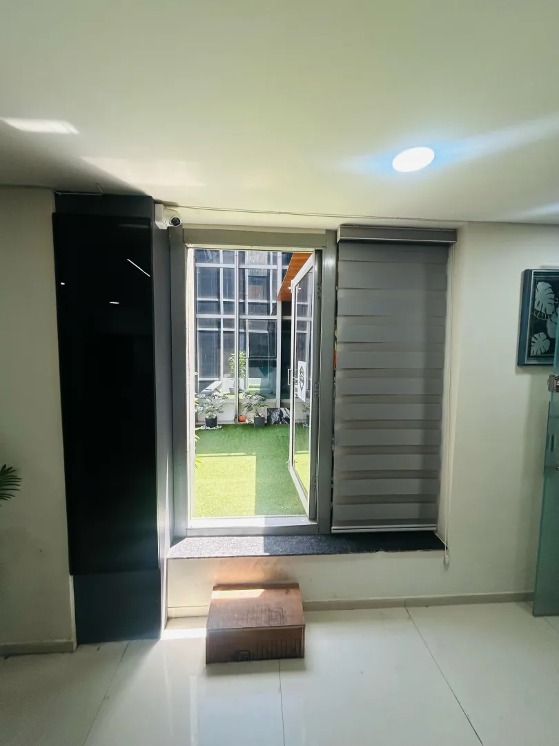814 Sq. Ft. Commercial Office for Rent in Naranpura Ahmedabad - Media 12