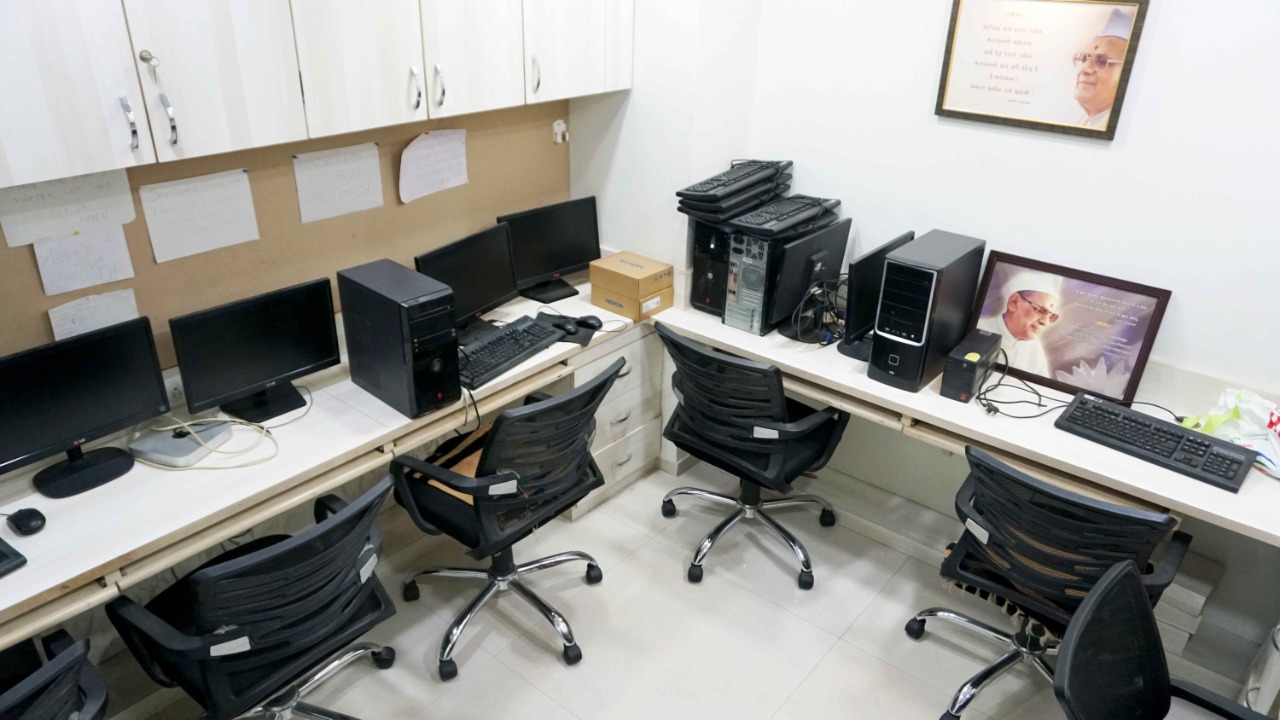 1511 Sq. Ft. Commercial Office for Rent in Sola Ahmedabad - Media 15
