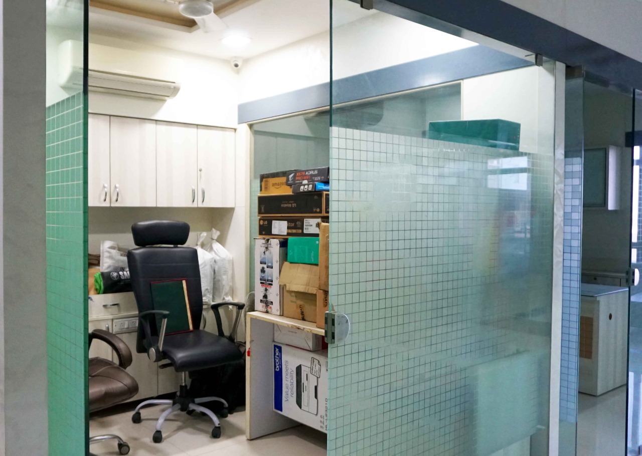 1511 Sq. Ft. Commercial Office for Rent in Sola Ahmedabad - Media 6