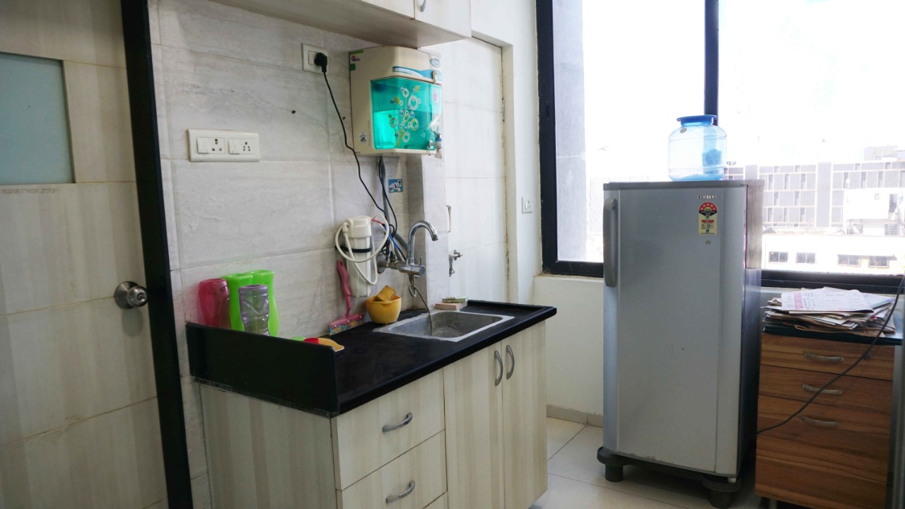 1511 Sq. Ft. Commercial Office for Rent in Sola Ahmedabad - Media 5