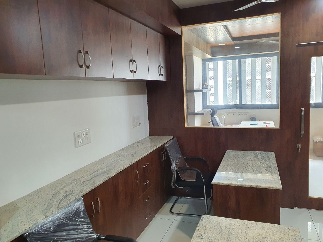 610 Sq. Ft. Commercial Office for Rent in Gota Ahmedabad - Media 7
