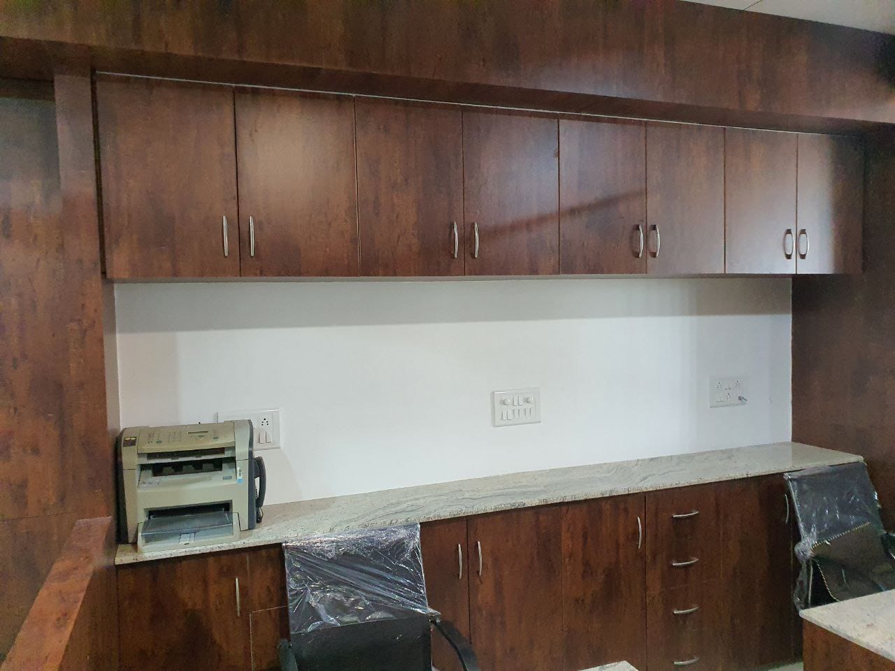 610 Sq. Ft. Commercial Office for Rent in Gota Ahmedabad - Media 6