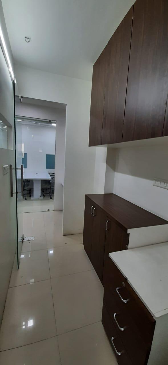 1120 Sq. Ft. Commercial Office for Rent in Vastrapur Ahmedabad - Media 8