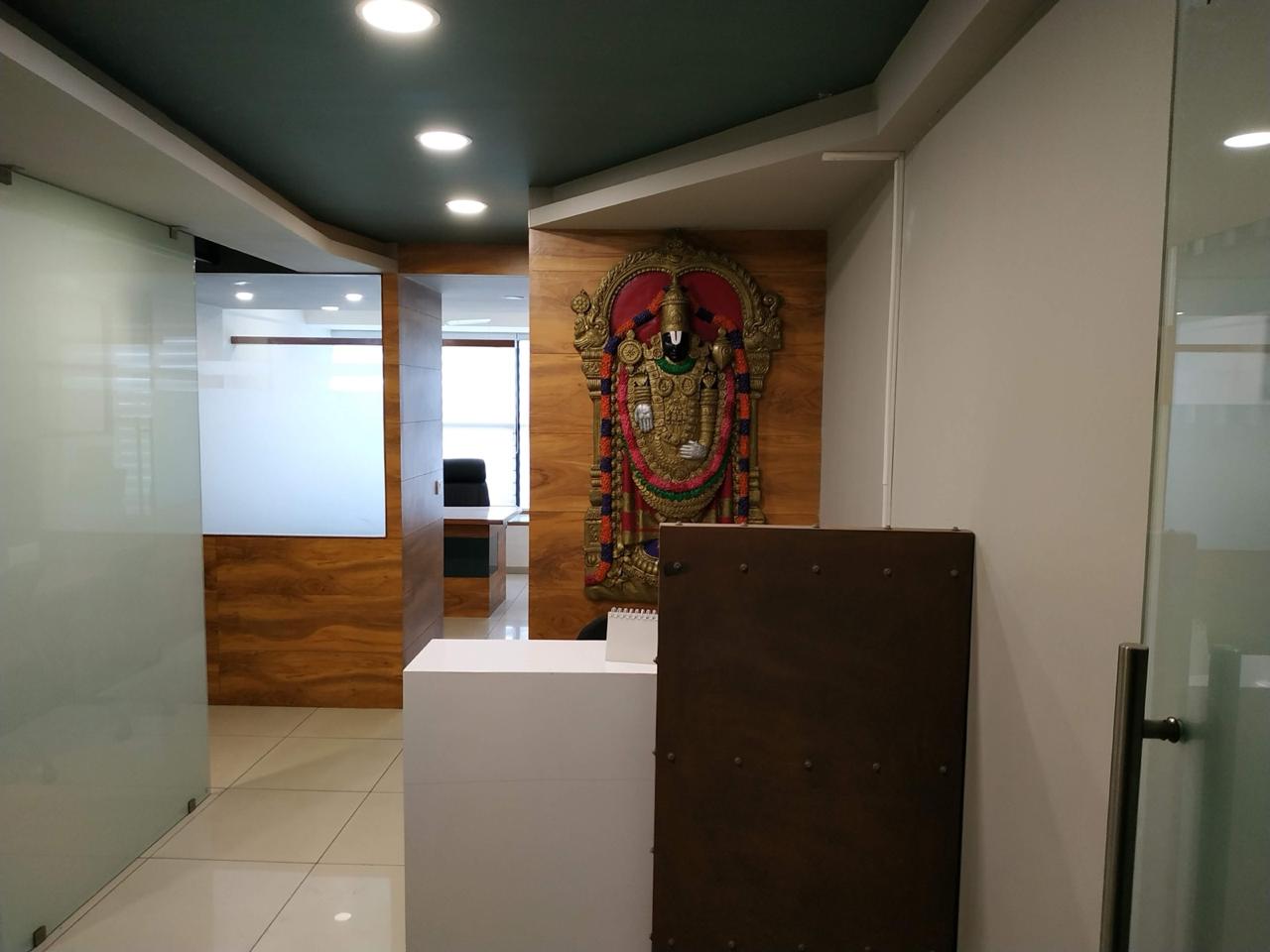 700 Sq. Ft. Commercial Office for Rent in Thaltej Ahmedabad - Media 10