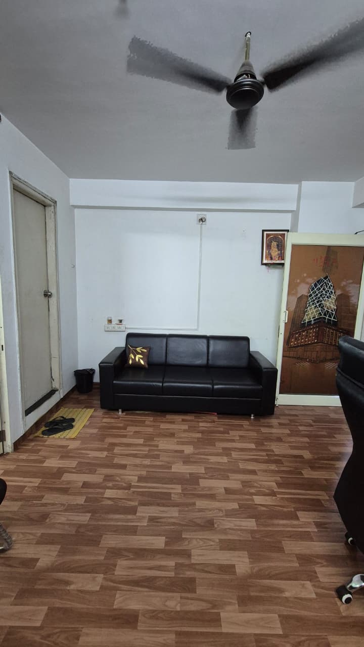 473 Sq. Ft. Commercial Office for Rent in Sola Ahmedabad - Media 4