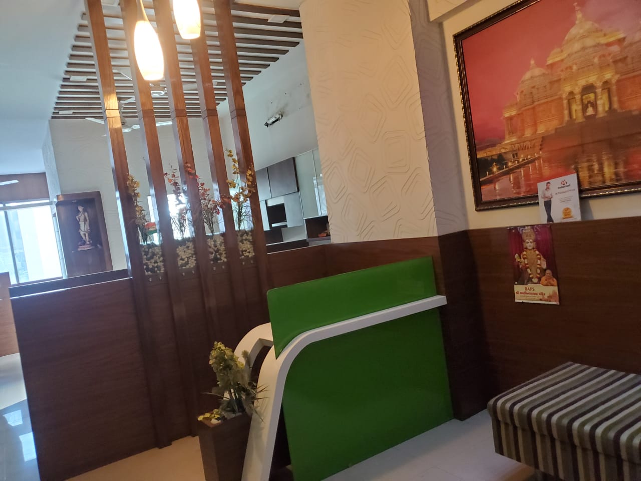 1600 Sq. Ft. Commercial Office for Rent in Sola Ahmedabad - Media 6