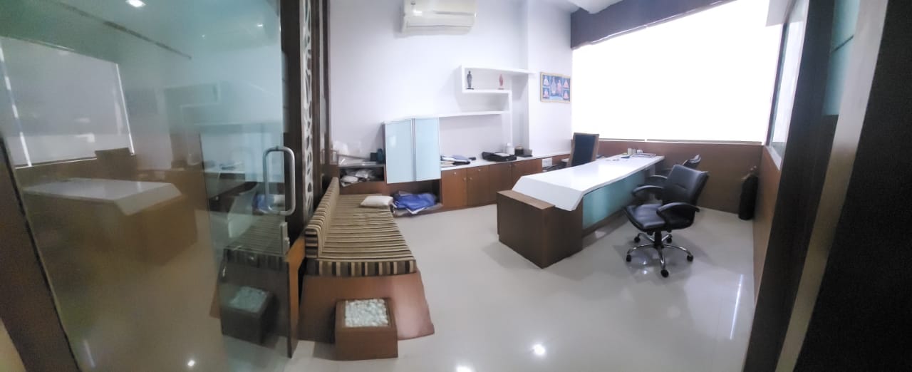 1600 Sq. Ft. Commercial Office for Rent in Sola Ahmedabad - Media 17
