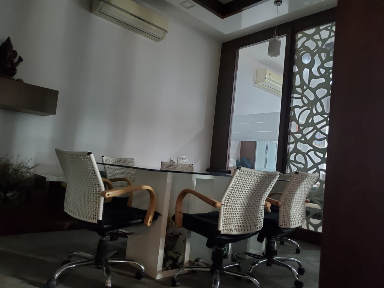 1600 Sq. Ft. Commercial Office for Rent in Sola Ahmedabad - Media 12