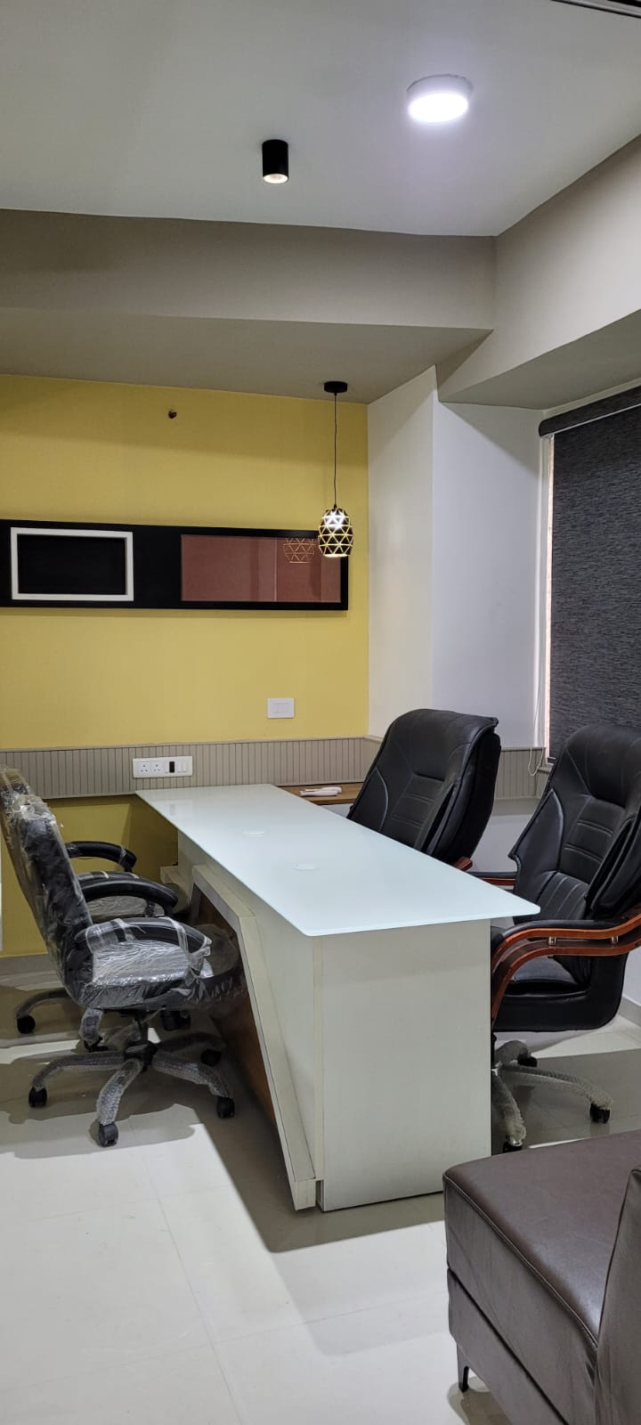723 Sq. Ft. Commercial Office for Rent in Gota Ahmedabad