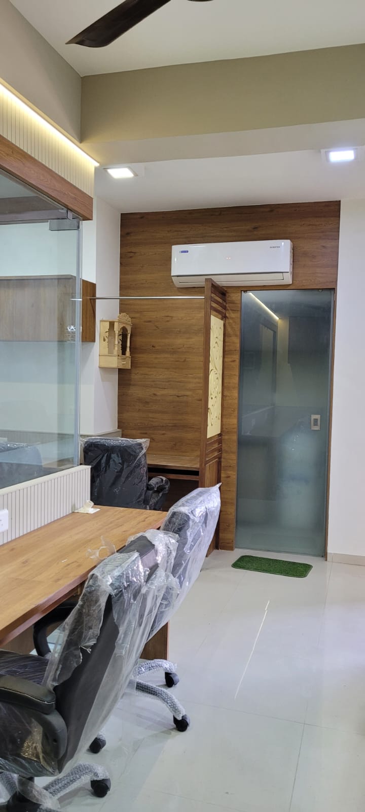 723 Sq. Ft. Commercial Office for Rent in Gota Ahmedabad - Media 2