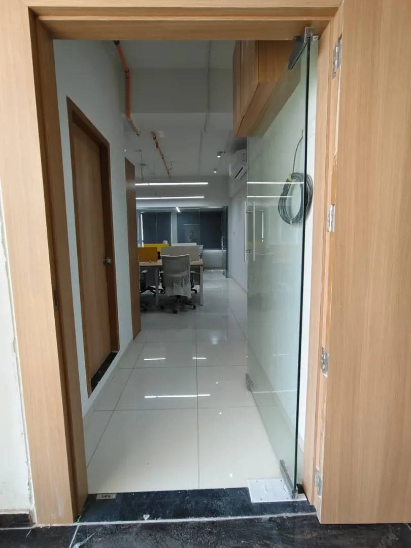 641 Sq. Ft. Commercial Office for Rent in Gota Ahmedabad - Media 17