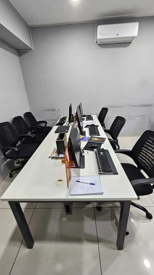 920 Sq. Ft. Commercial Office for Rent in Gota Ahmedabad - Media 5