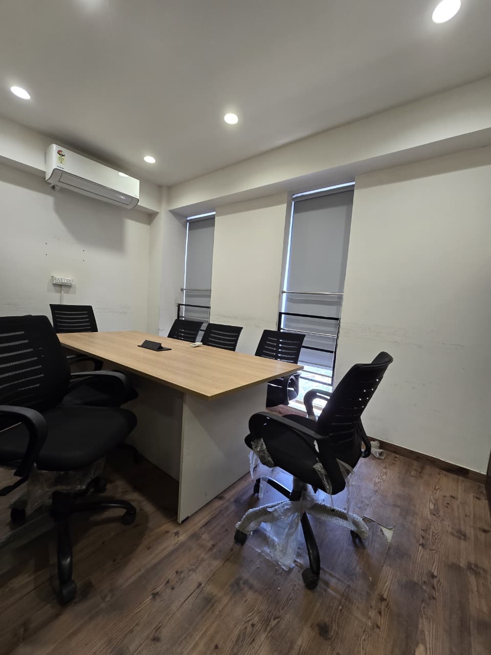 1763 Sq. Ft. Commercial Office for Rent in Gota Ahmedabad - Media 7