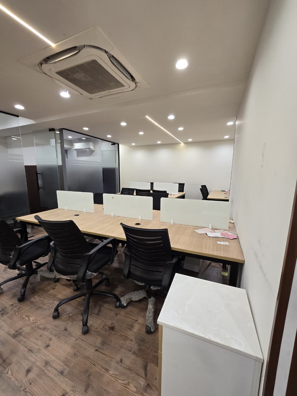 1763 Sq. Ft. Commercial Office for Rent in Gota Ahmedabad - Media 4
