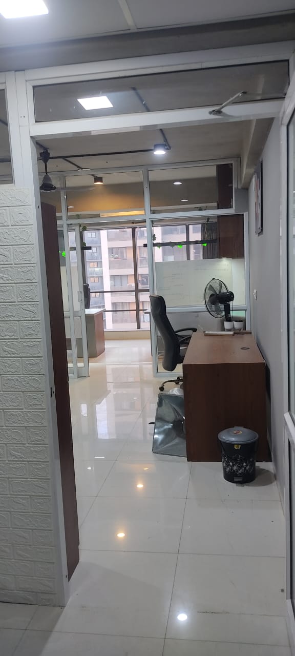 753 Sq. Ft. Commercial Office for Rent in Sola Ahmedabad - Media 6