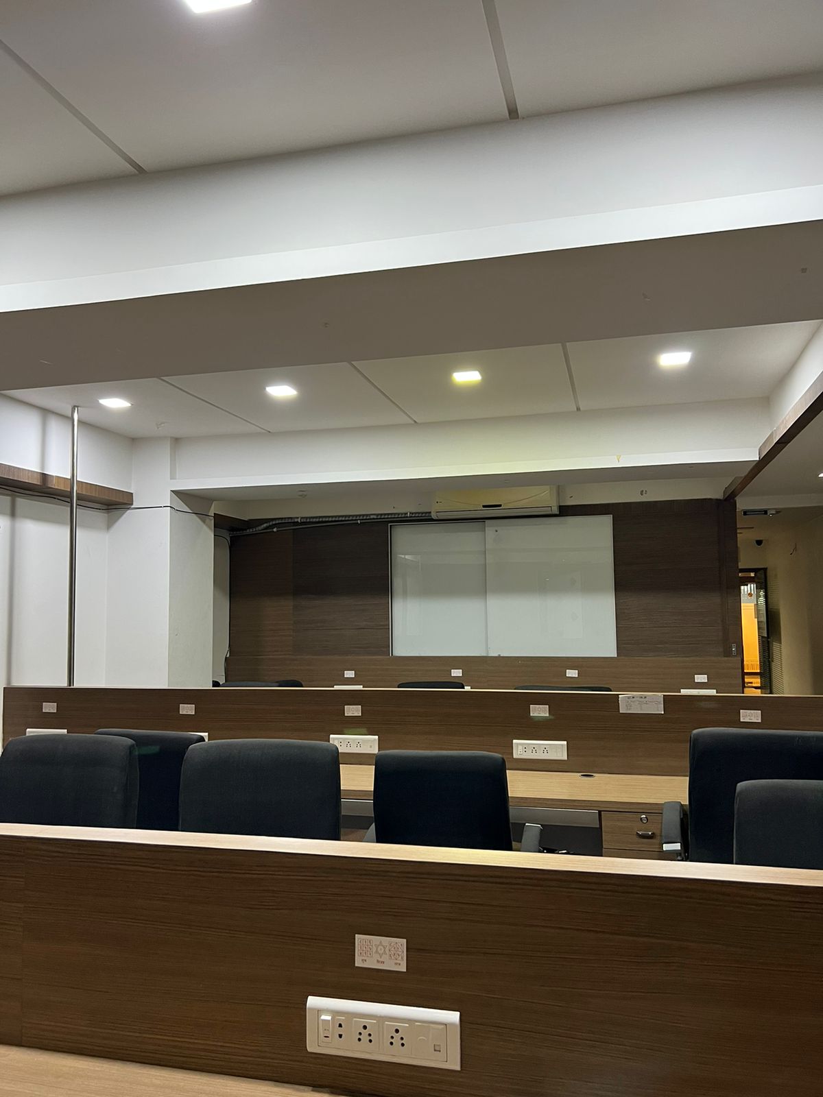 1600 Sq. Ft. Commercial Office for Rent in Gulbai Tekra Ahmedabad - Media 12