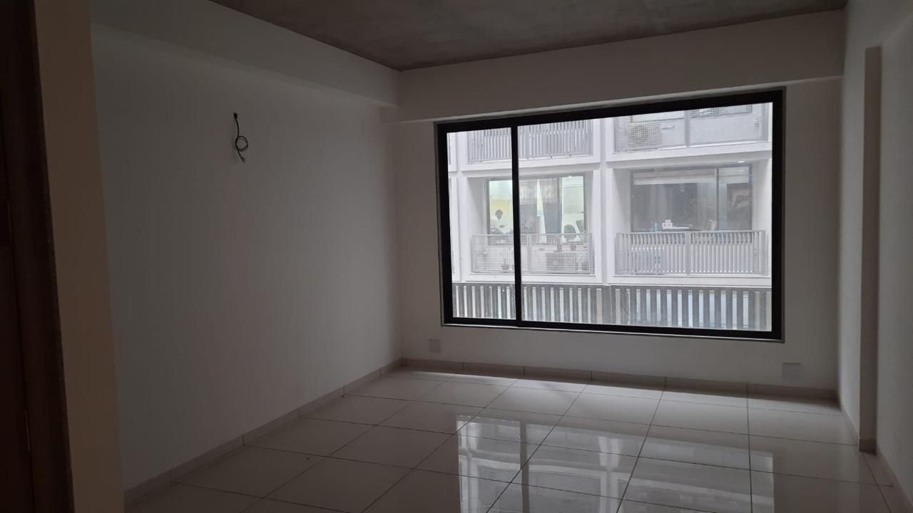 440 Sq. Ft. Commercial Office for Rent in Ashram Road Ahmedabad