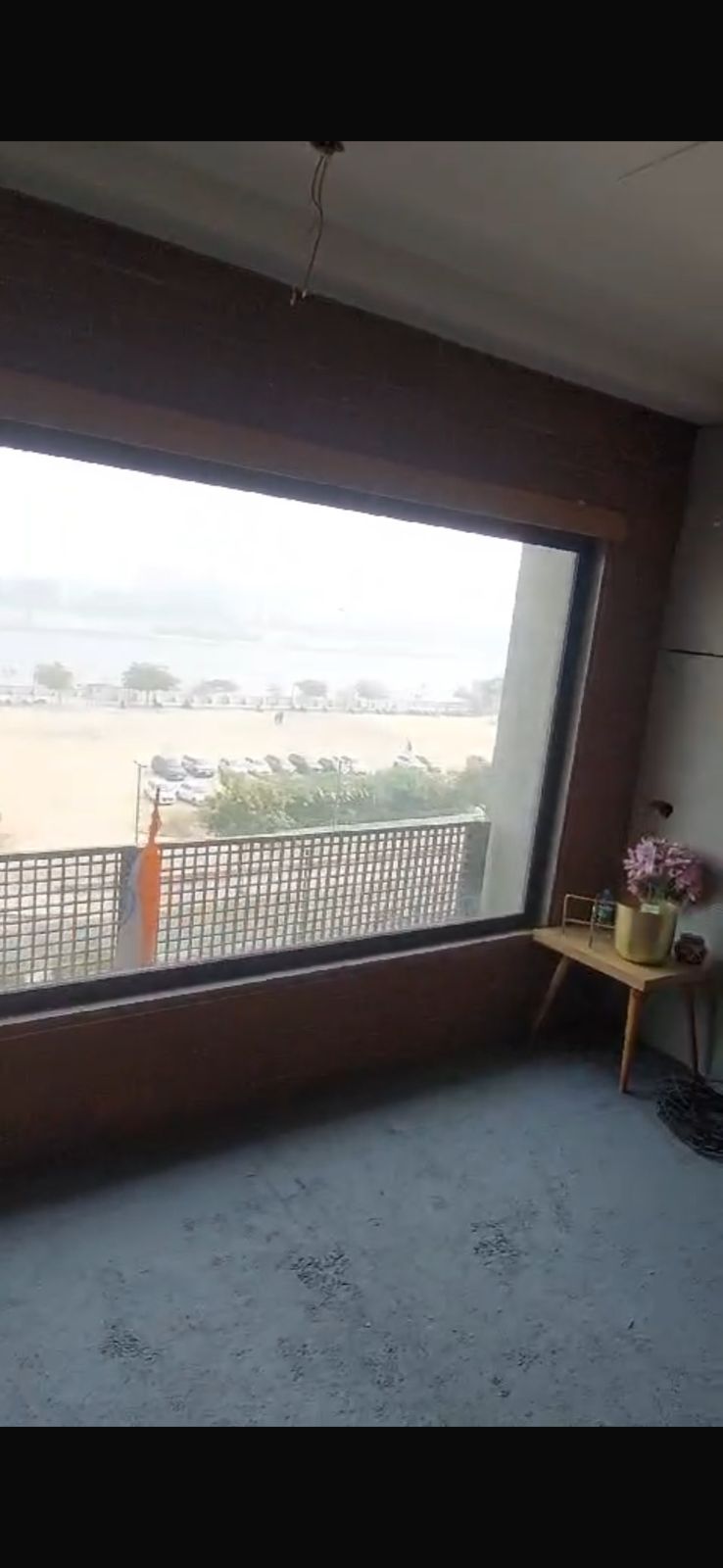 720 Sq. Ft. Commercial Office for Rent in Ashram Road Ahmedabad