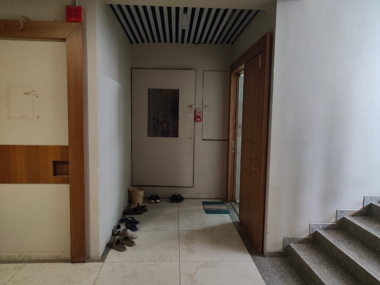 750 Sq. Ft. Commercial Office for Rent in Gota Ahmedabad - Media 13