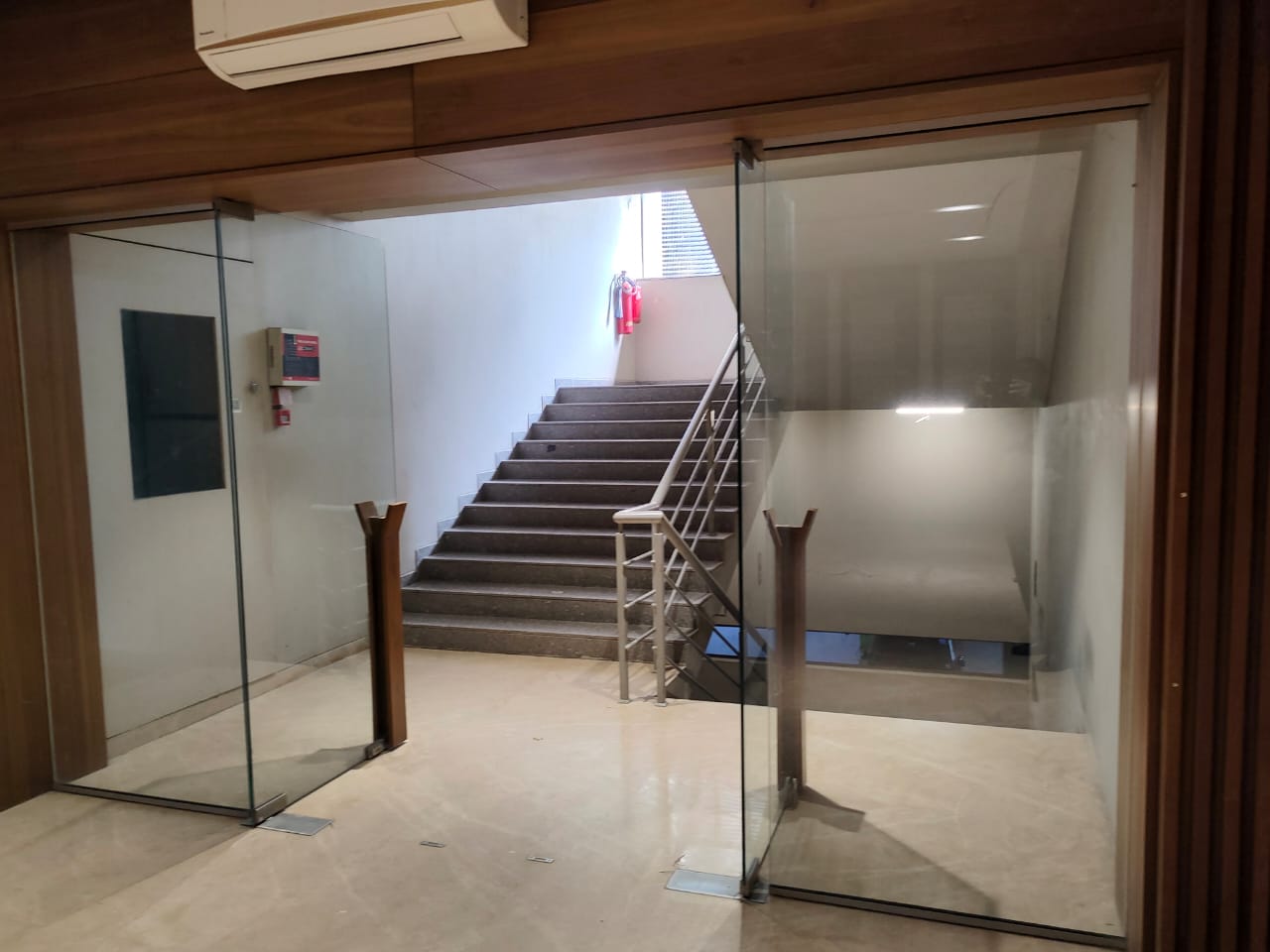 750 Sq. Ft. Commercial Office for Rent in Gota Ahmedabad - Media 17