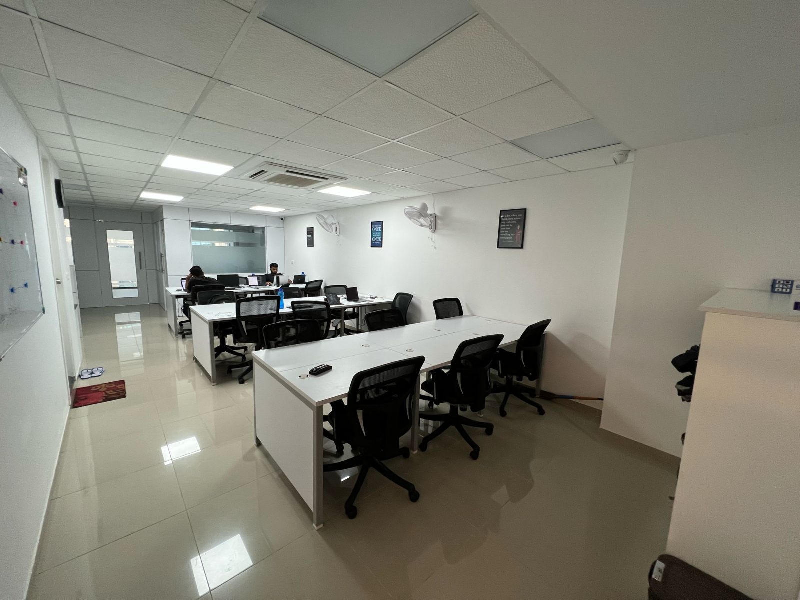 1250 Sq. Ft. Commercial Office for Rent in Vastrapur Ahmedabad - Media 9