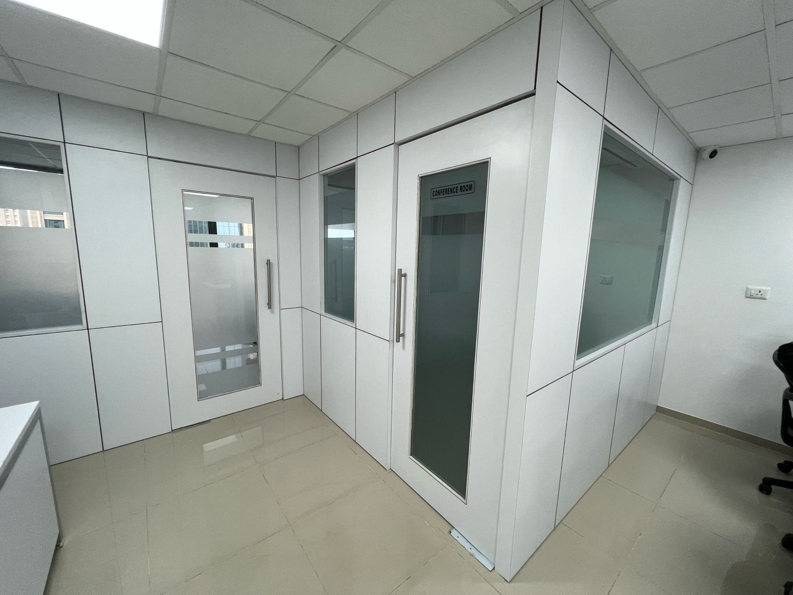 1250 Sq. Ft. Commercial Office for Rent in Vastrapur Ahmedabad - Media 13