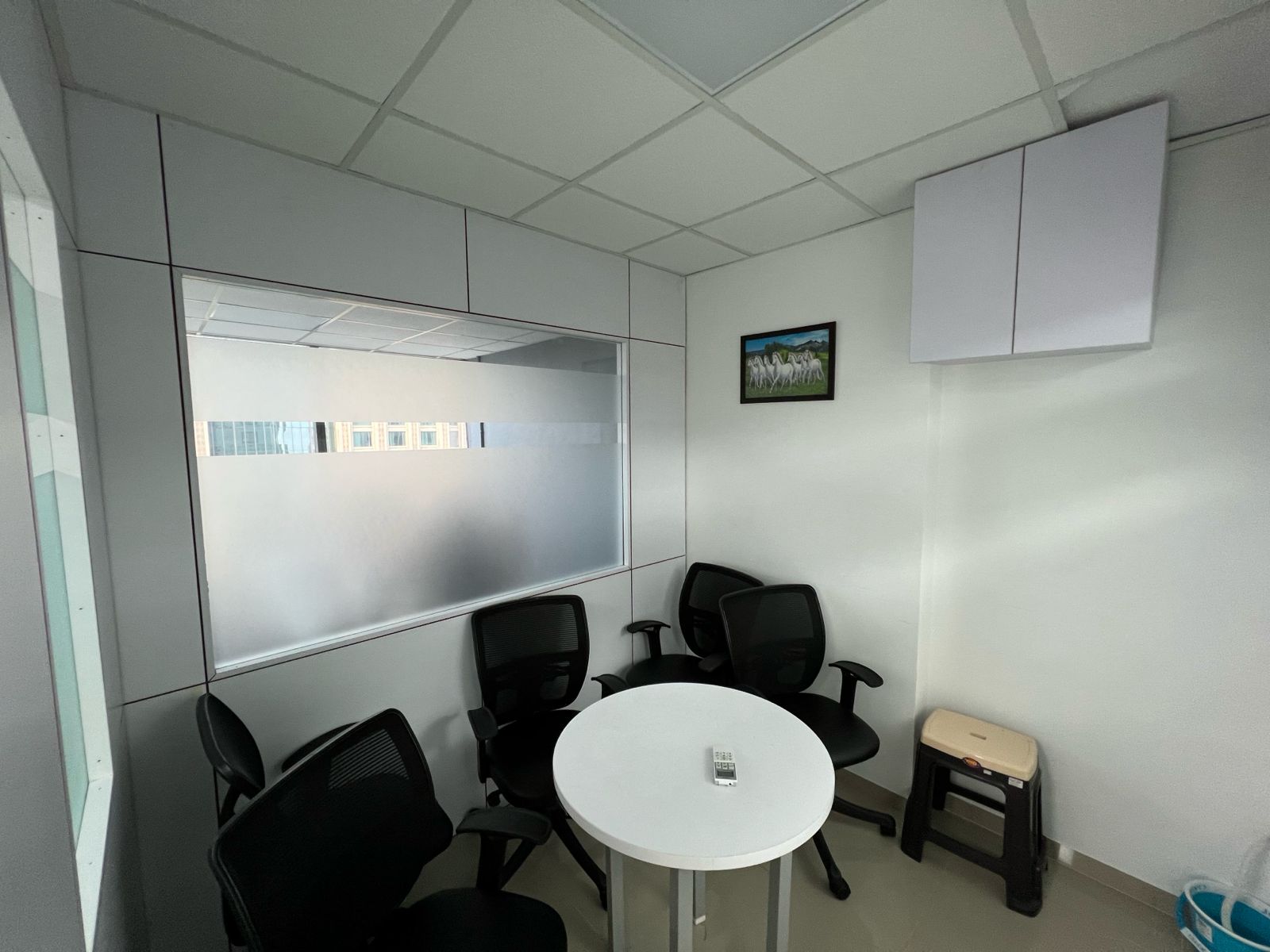 1250 Sq. Ft. Commercial Office for Rent in Vastrapur Ahmedabad - Media 15